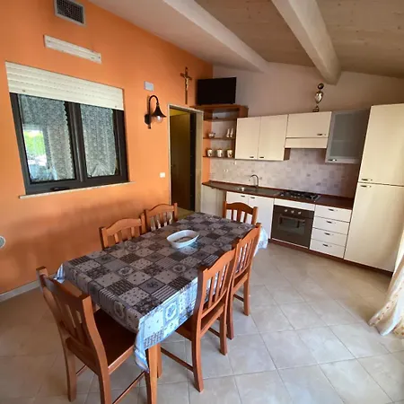 Carnovale Wifi Piscina Divertimento Sul Mare Di Ferienhaus Pizzo (Calabria)