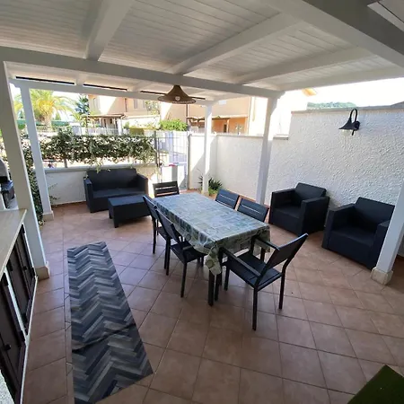 Carnovale Wifi Piscina Divertimento Sul Mare Di