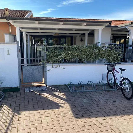 Carnovale Wifi Piscina Divertimento Sul Mare Di