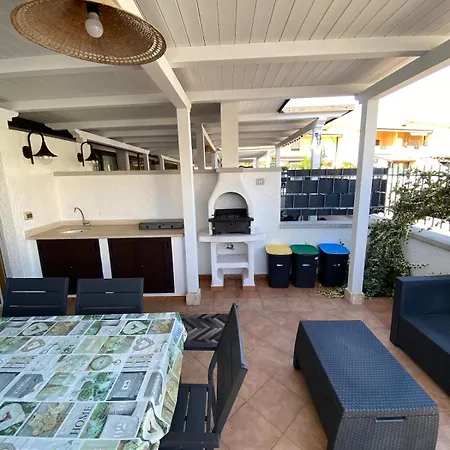 Carnovale Wifi Piscina Divertimento Sul Mare Di Feriehus Pizzo (Calabria)
