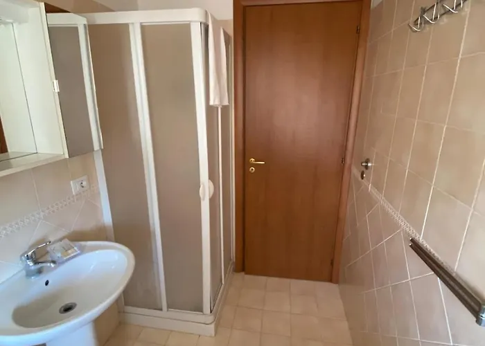 Carnovale Wifi Piscina Divertimento Sul Mare Di Pizzo (Calabria)