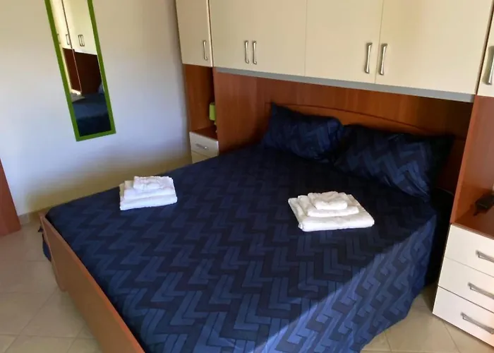 Carnovale Wifi Piscina Divertimento Sul Mare Di Pizzo (Calabria)